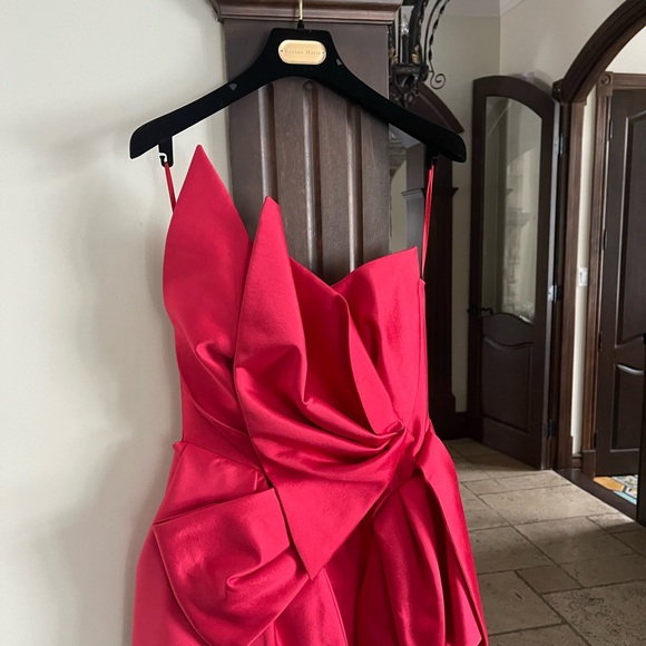 Lucian Matis Dress - Picture 13 of 17